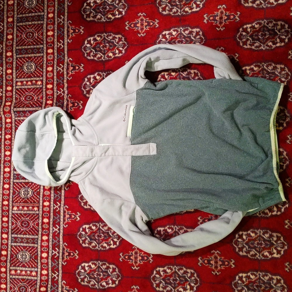Columbia pull over